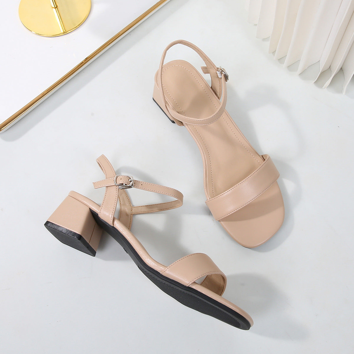 Riemchensandalen mit Chunky-Absatz
