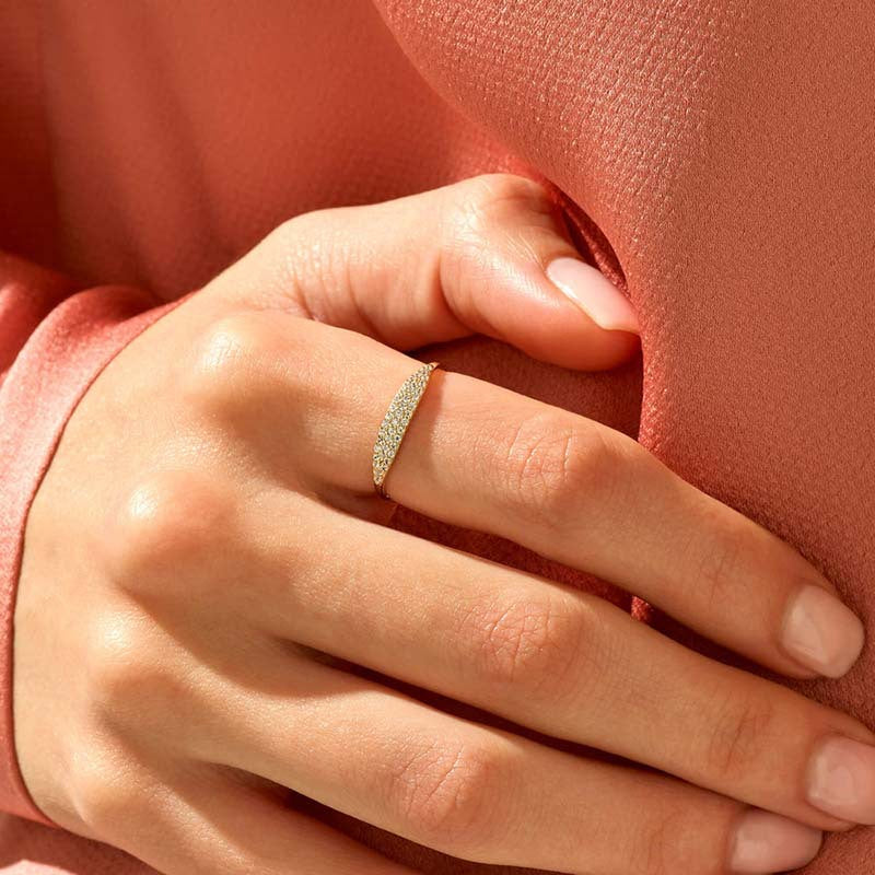 Minimalistischer Ring aus Silber mit geometrischer Form | LuxeStyle
