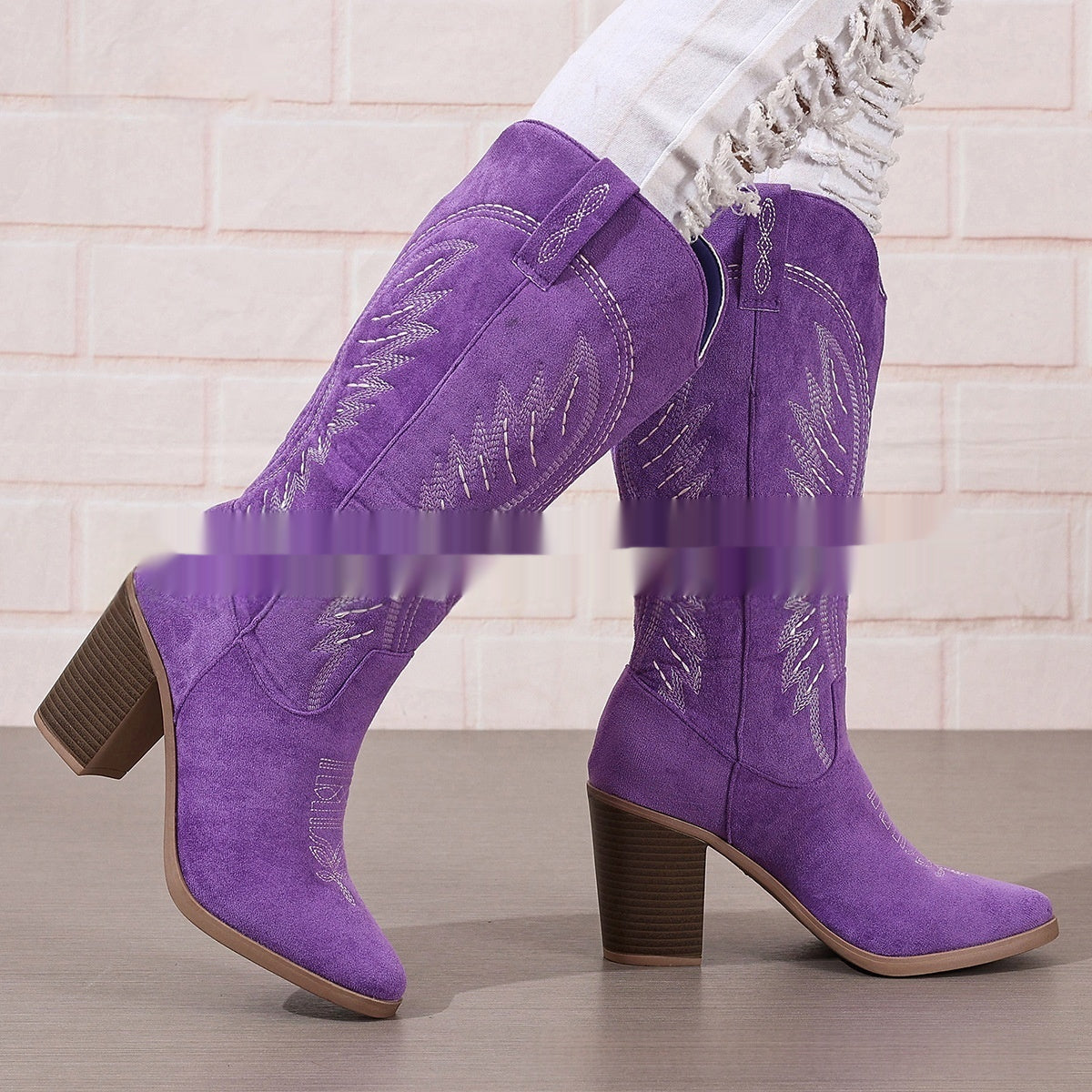 Pointed Mid-Heel Denim Boots mit Blumenstickerei
