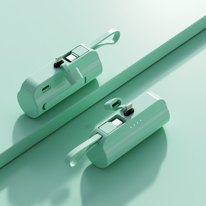 Kompakte 5000 mAh Powerbank mit integriertem Kabel