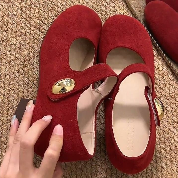 Pumps mit kleinem Goldbohnen-Absatz