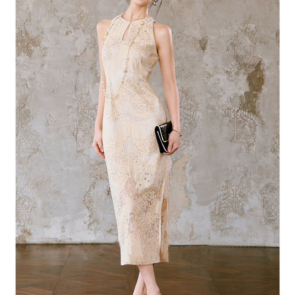 Besticktes ärmelloses Kleid mit Spitze