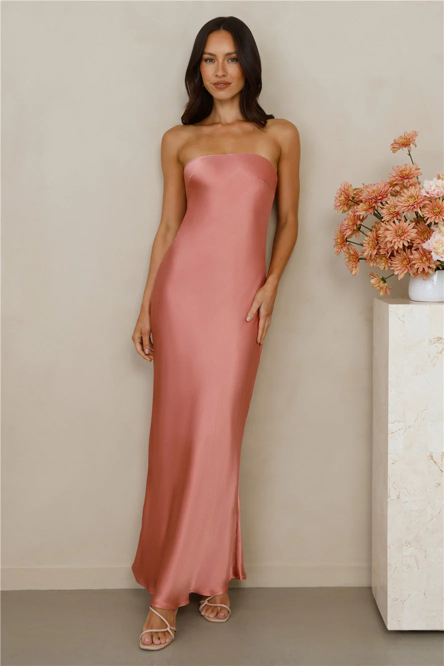 Damen rückenfreies Satin-Maxikleid