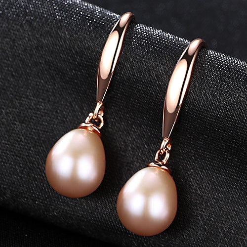 Elegante Ohrhaken mit Perlen