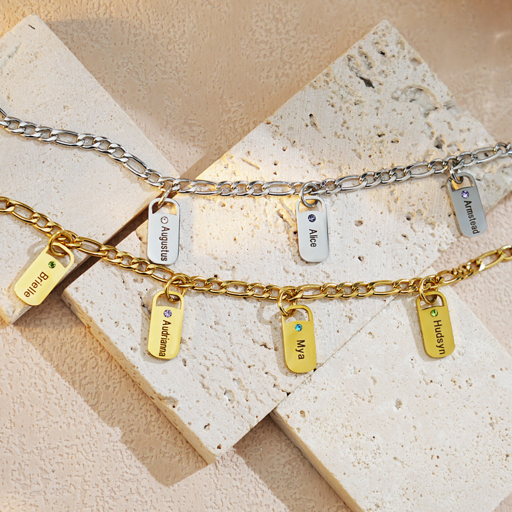 DIY Armband mit Buchstaben-Anhänger