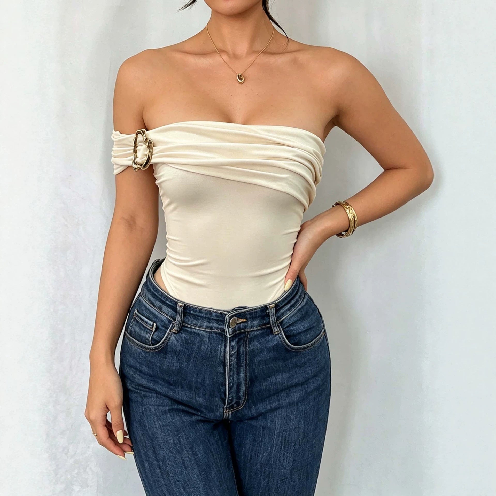 Eleganter Off-Shoulder Jumpsuit mit Plissee