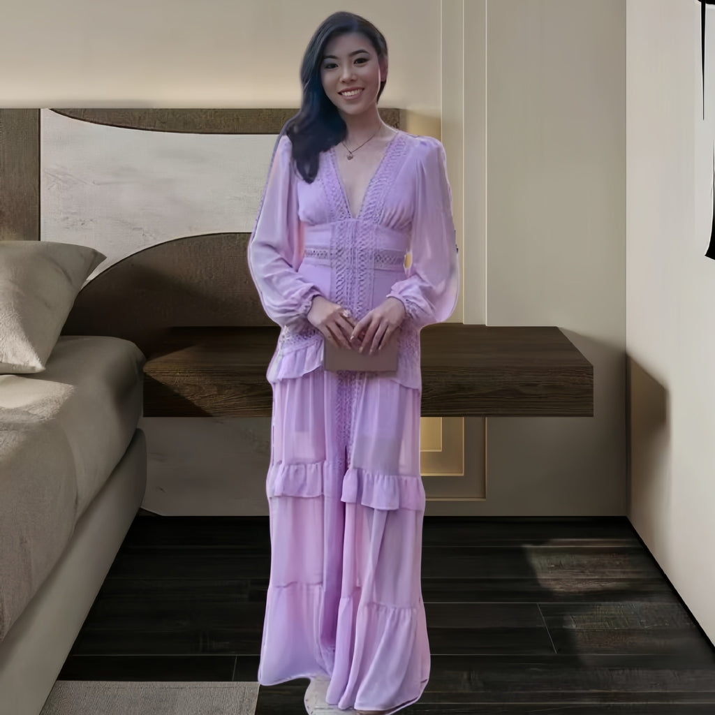 V-Ausschnitt Kleid mit Rüschensaum & Seitenschlitz