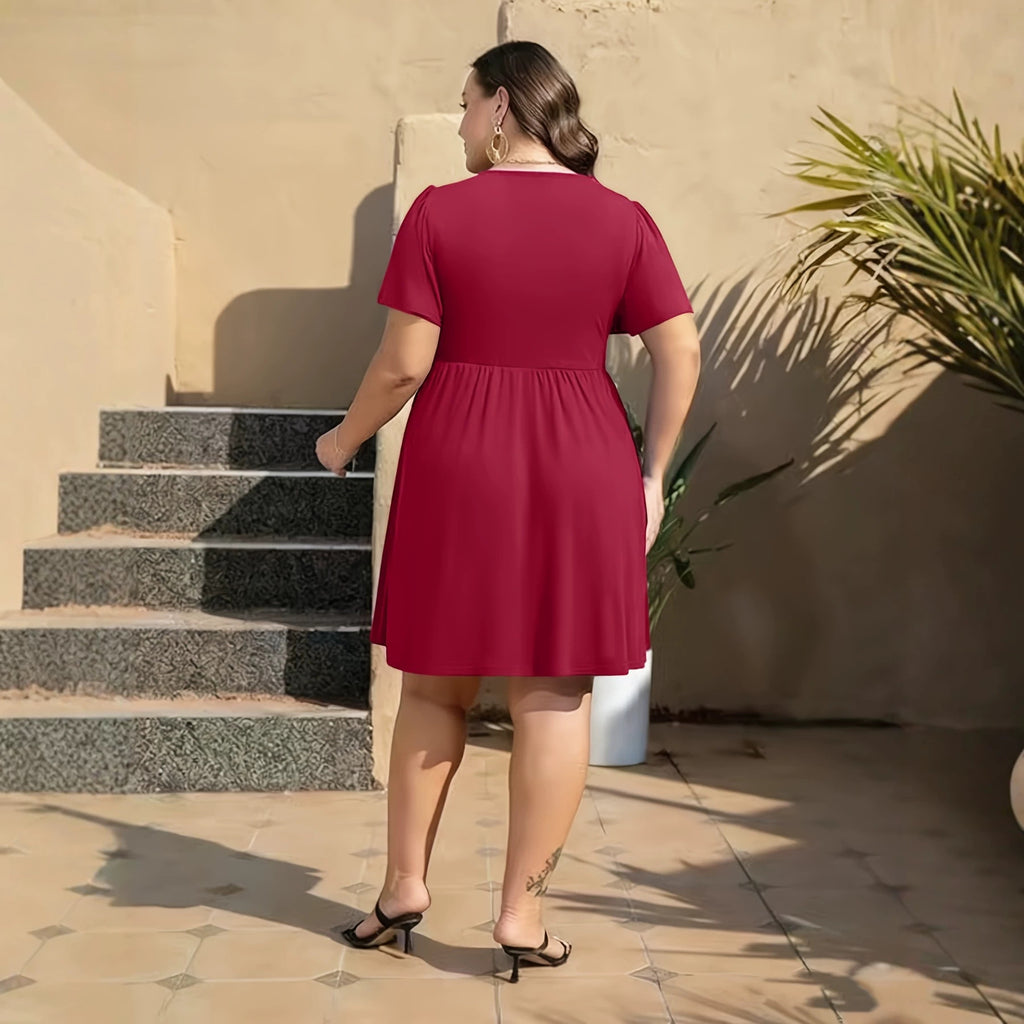 Resort-Kleid mit V-Ausschnitt
