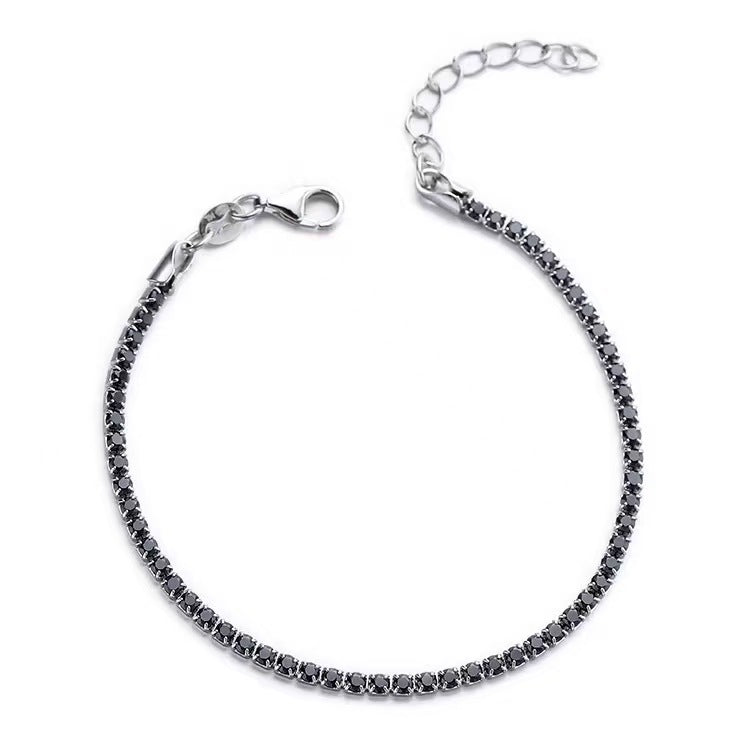 Elegantes Armband mit Strass-Besatz zum 12. Geburtstag – Bild 3 | LuxeStyle