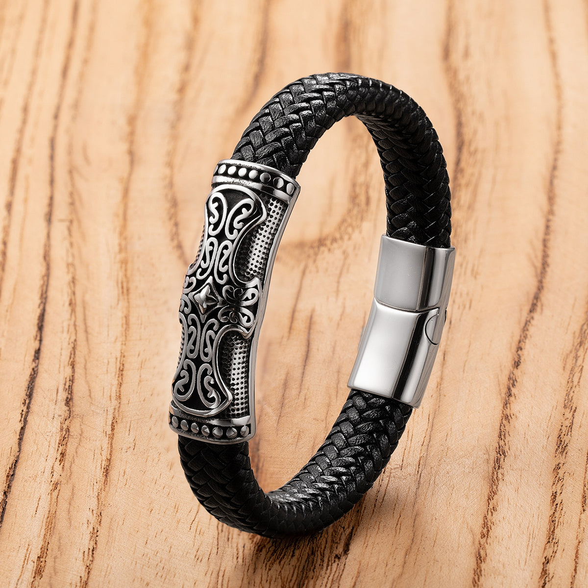 Handgefertigtes Edelstahl-Lederarmband – Bild 2 | LuxeStyle