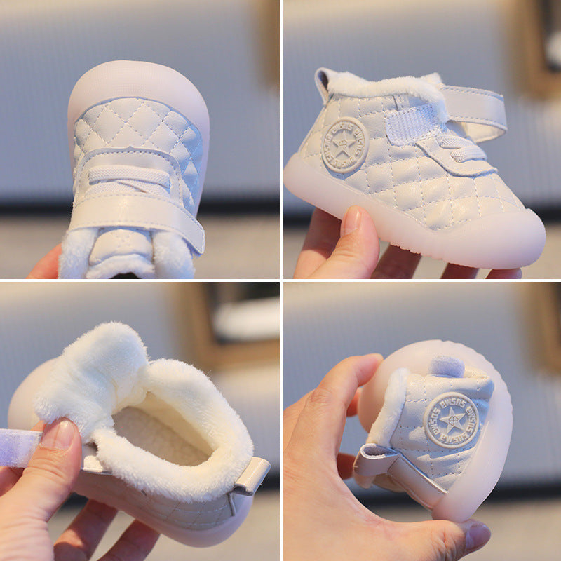 Warme Kinderstiefel mit Fleecefutter und nicht rutschenden weichen Soh