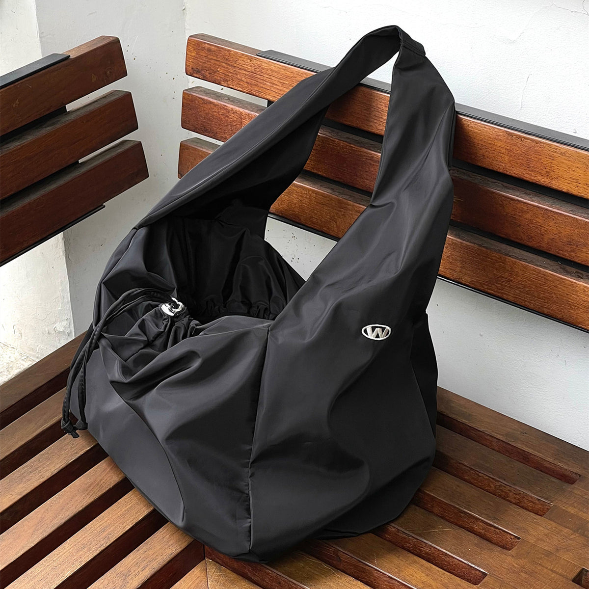 Retro-Schultertasche für Sport und Freizeit – Bild 6 | LuxeStyle