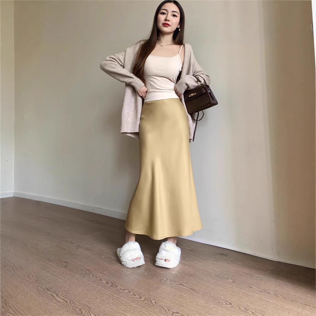 Satin-Mermaid-Rock im französischen Stil – Bild 5 | LuxeStyle