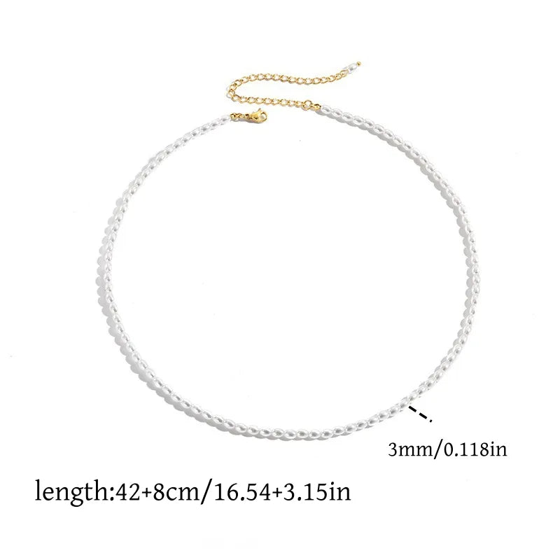 Geometrisches Halsband aus Edelstahl mit Goldplattierung – Bild 2 | LuxeStyle