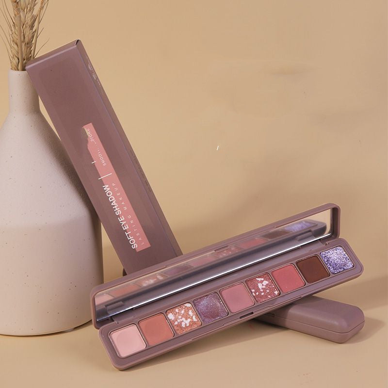 Lidschatten-Set mit neun schimmernden Farben – Bild 4 | LuxeStyle