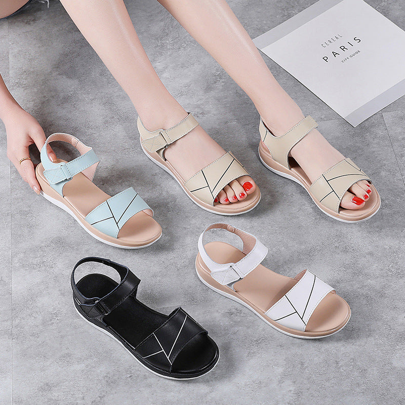Klettverschluss-Sandalen aus Leder – Bild 13 | LuxeStyle
