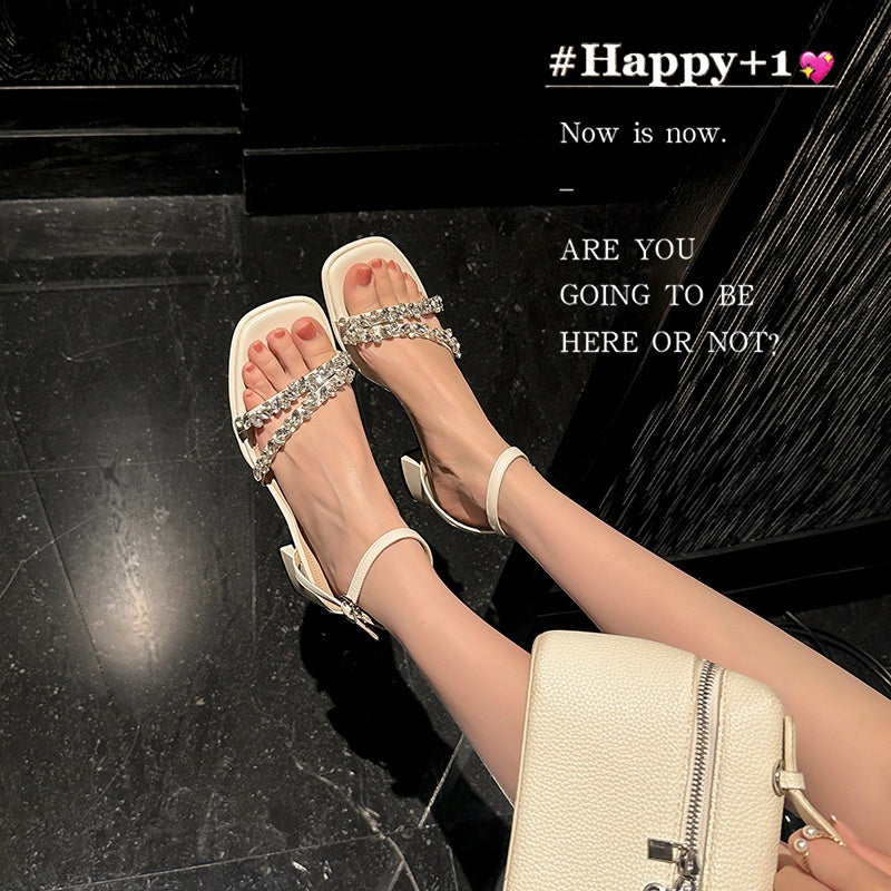 Rhinestone-besetzte Sandaletten mit offener Spitze