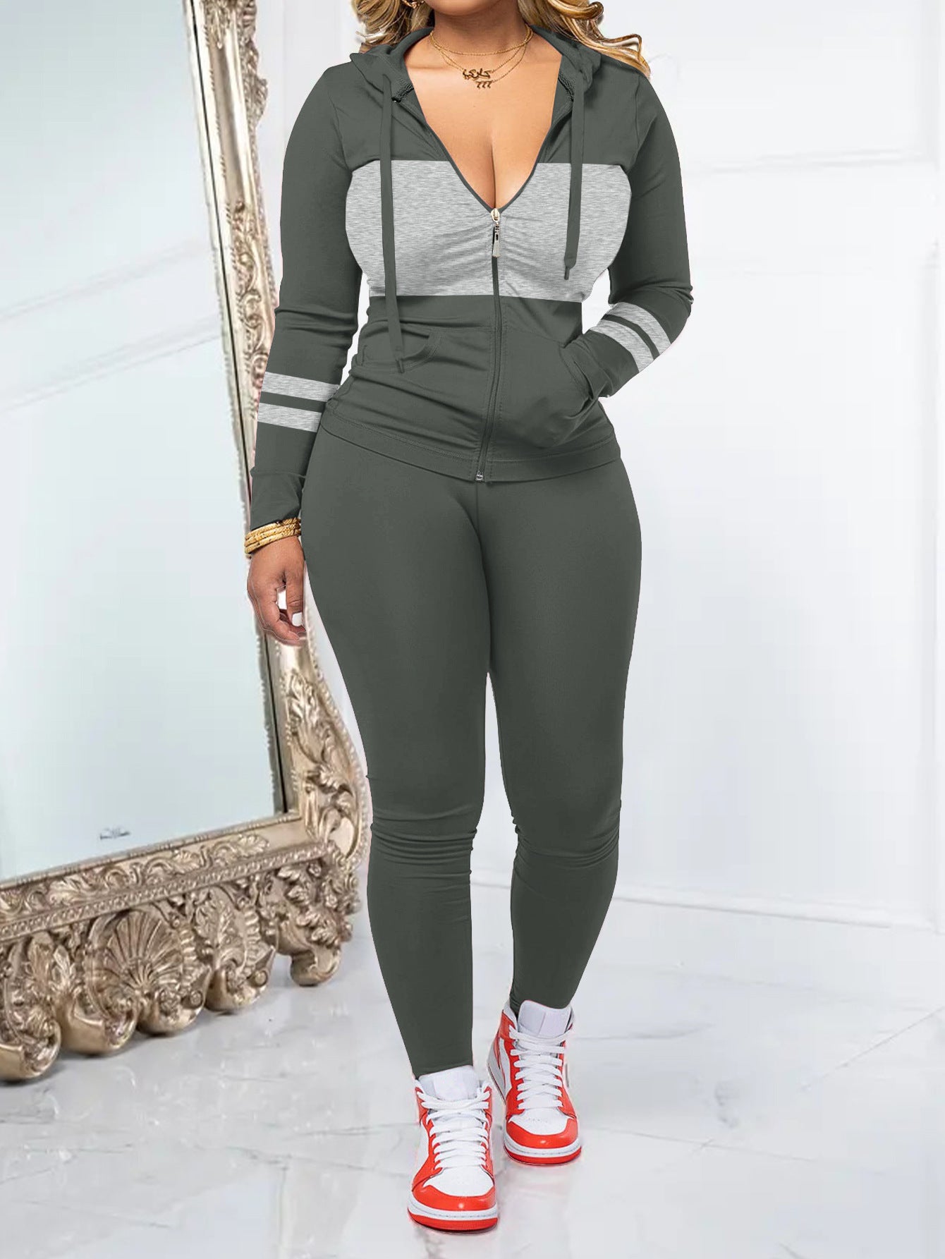 Eleganter Zweiteiler mit Rundhals-Top & Hose