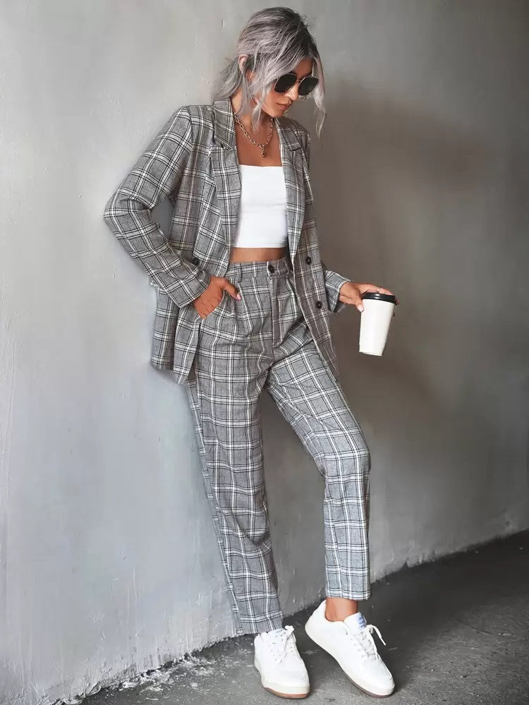 Kariertes Doppelreiher-Kurzblazer-Set