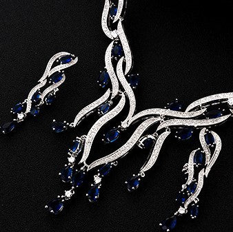 Zirkon-Schmuckset mit Quasten-Anhänger