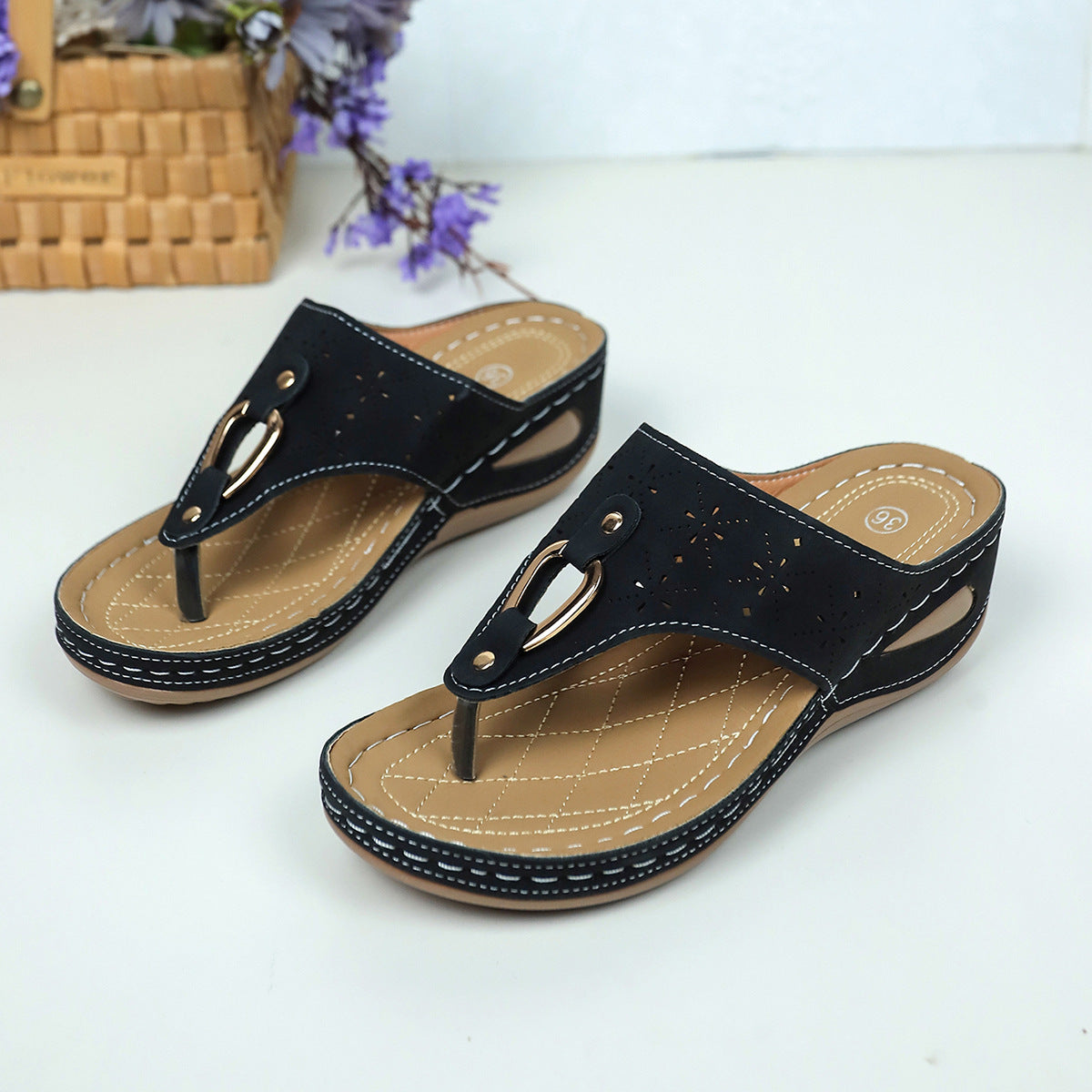 Keile Leichte Flip-Flops – Bild 10 | LuxeStyle