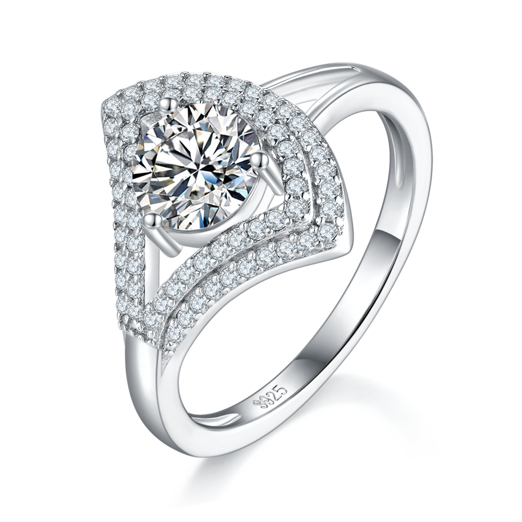 Moissanite Ring mit V-Halo