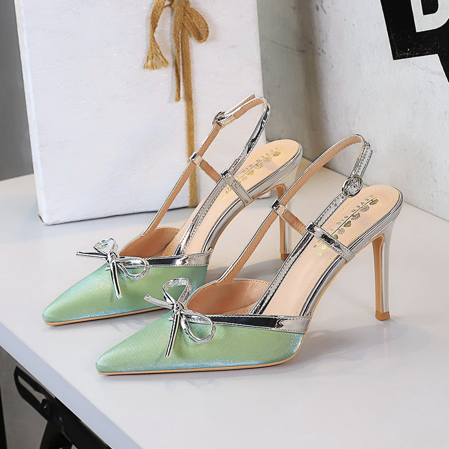 Stilettos mit Cut-out-Detail