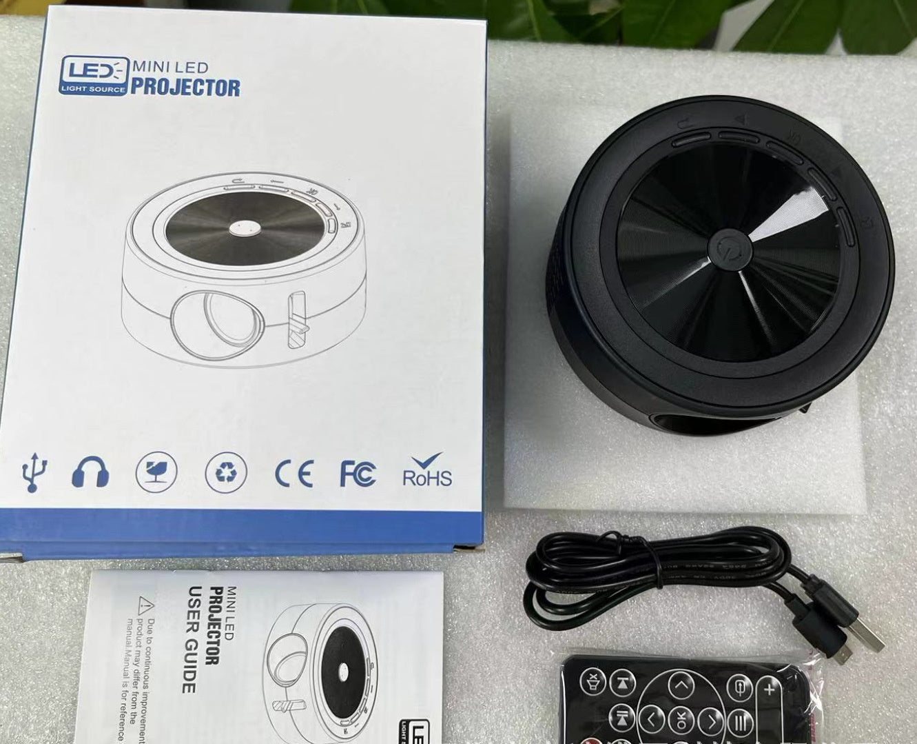 YT200 Mini-LED-Projektor für Zuhause