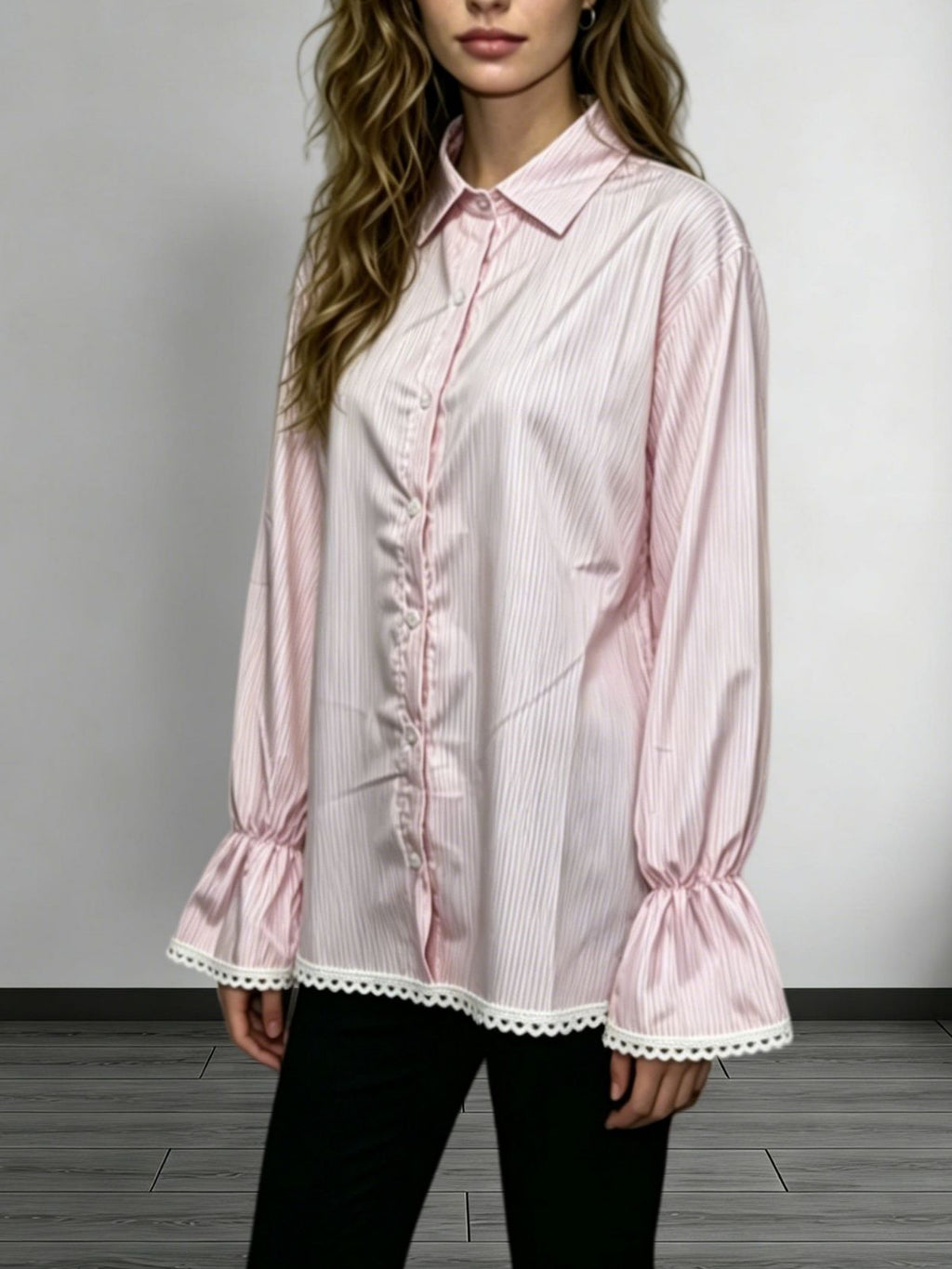 Romantisches Langarmshirt mit Spitzenbesatz
