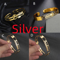 Personalisiertes Armband mit Gravur