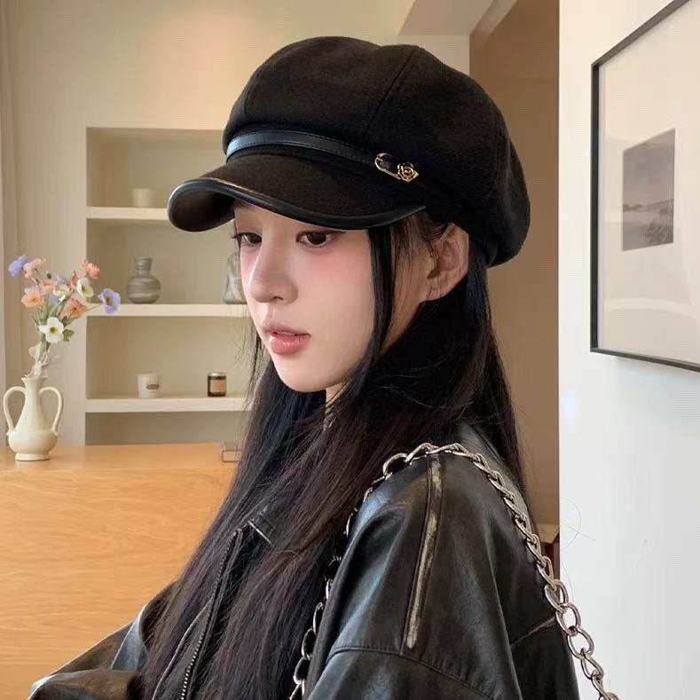 Japanisches Retro Beret mit Kette