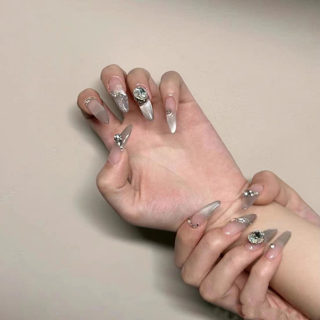 Abnehmbare Kristall-Cat-Eye-Nägel