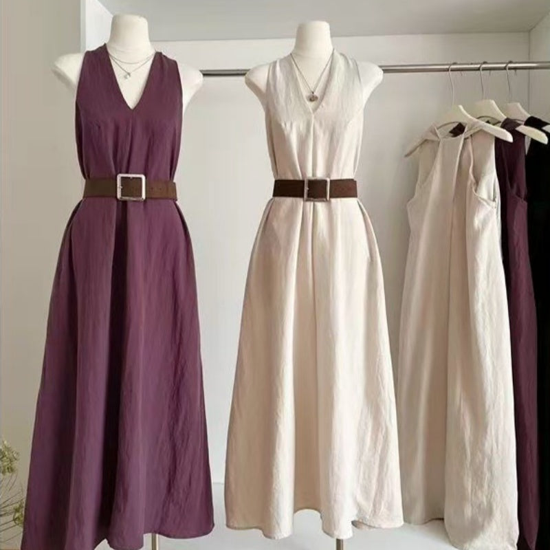 Sommerliches Neckholder-Kleid mit V-Ausschnitt – Bild 5 | LuxeStyle