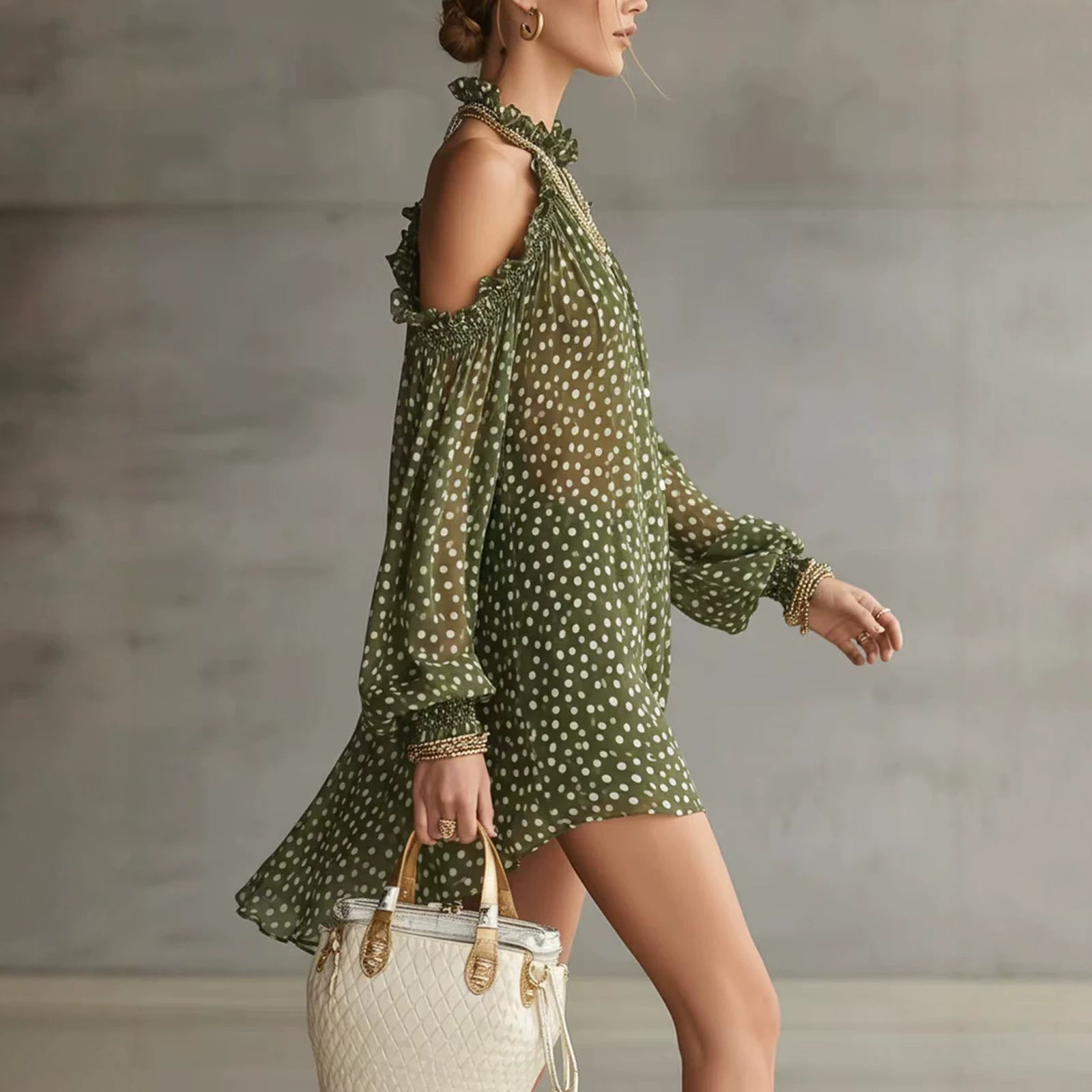Elegantes Chiffon-Kleid mit Polka Dots
