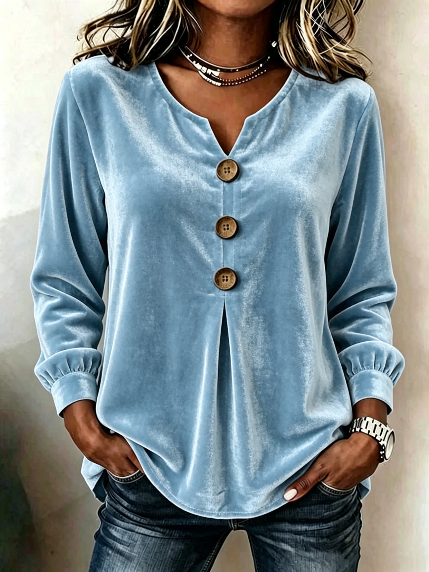 Elegante Samtbluse mit V-Ausschnitt und Knöpfen – Ansicht 5