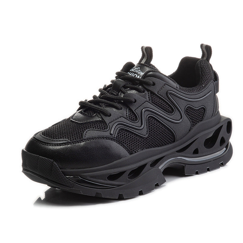 Flache Sneaker mit leichter Erhöhung – Bild 1 | LuxeStyle