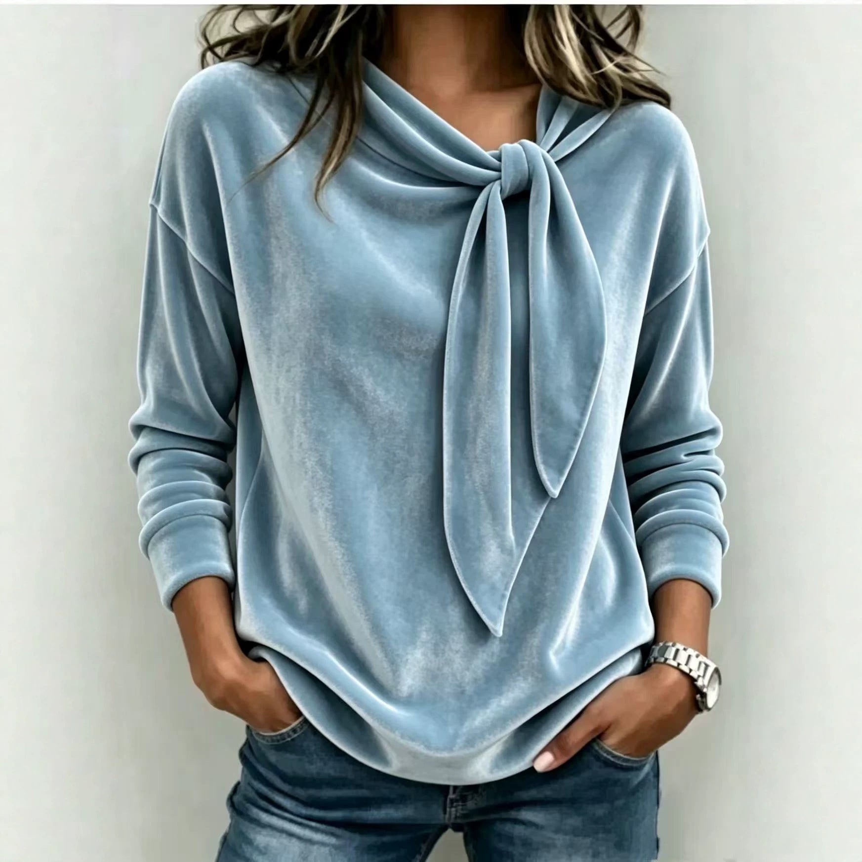 Damen Velourspulli mit Schleife