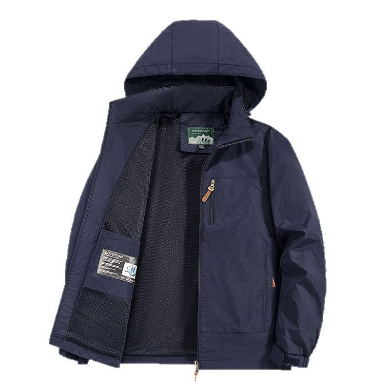 Winddichte Herrenjacke mit Kapuze
