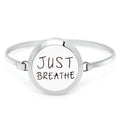 Armband Just Breathe aus Edelstahl mit Gravur