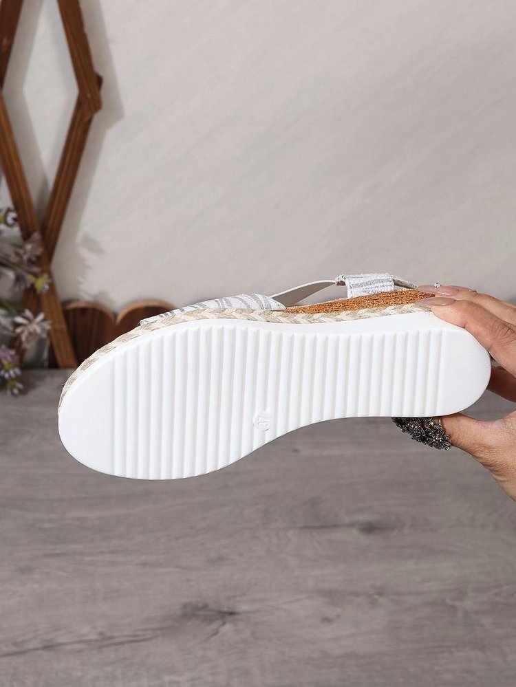 Keilabsatz-Sandalen mit Hanfseil & Metallschnalle – Bild 8 | LuxeStyle