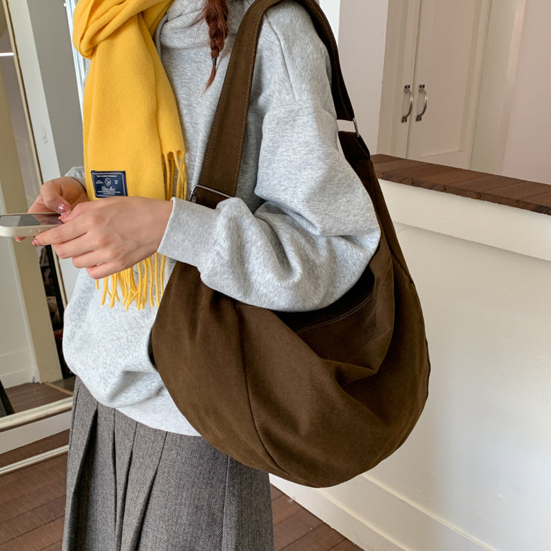 Schwarze Minimalist-Crossbody-Tasche – Bild 6 | LuxeStyle