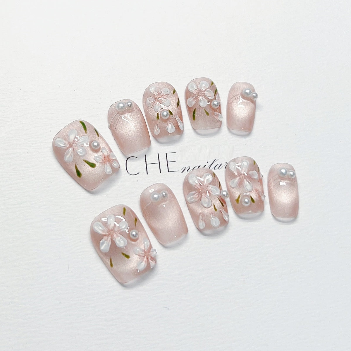 Blumen-Perlen Nagel-Set zum Aufkleben – Bild 11 | LuxeStyle