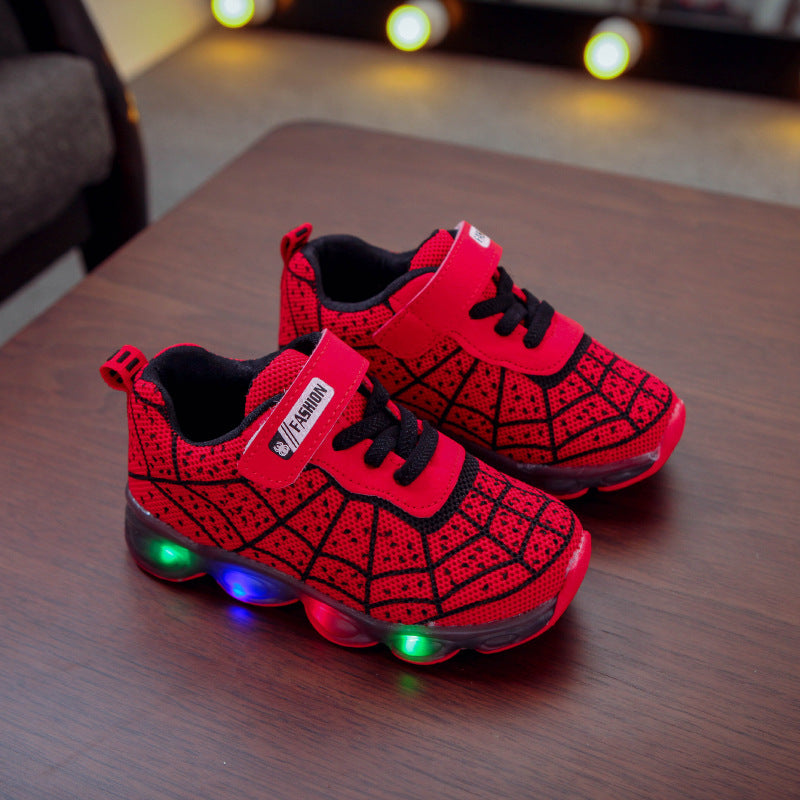 Kinder-Sneaker mit LED-Lichtern – Bild 5 | LuxeStyle