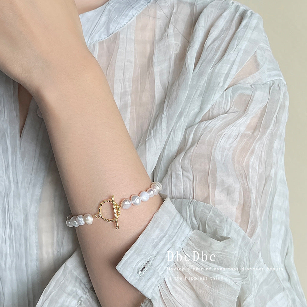 Asymmetrisches Perlenschmuckstück – Bild 3 | LuxeStyle