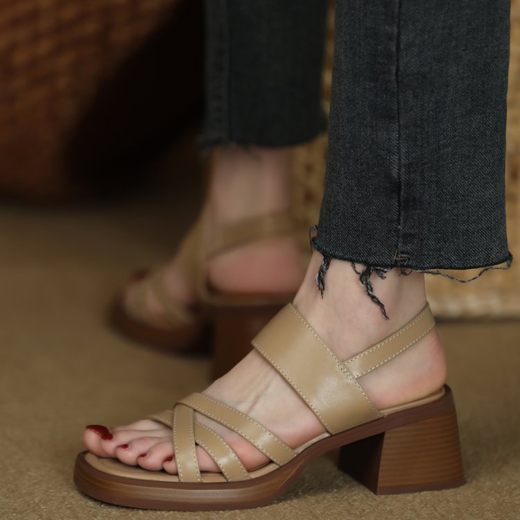 Retro Sandalen mit Blockabsatz