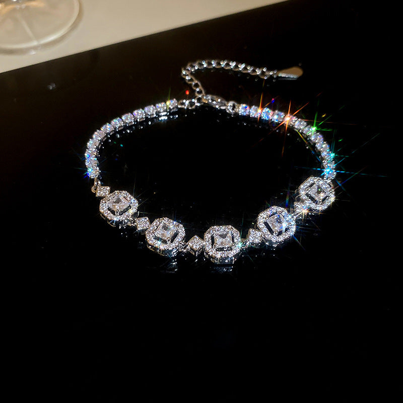 Chic Zirkonia-Herz Armband