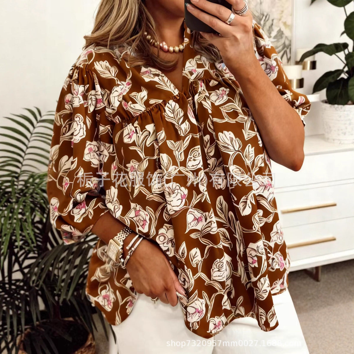 Elegantes Langarmshirt mit Blumenprint – Bild 2 | LuxeStyle
