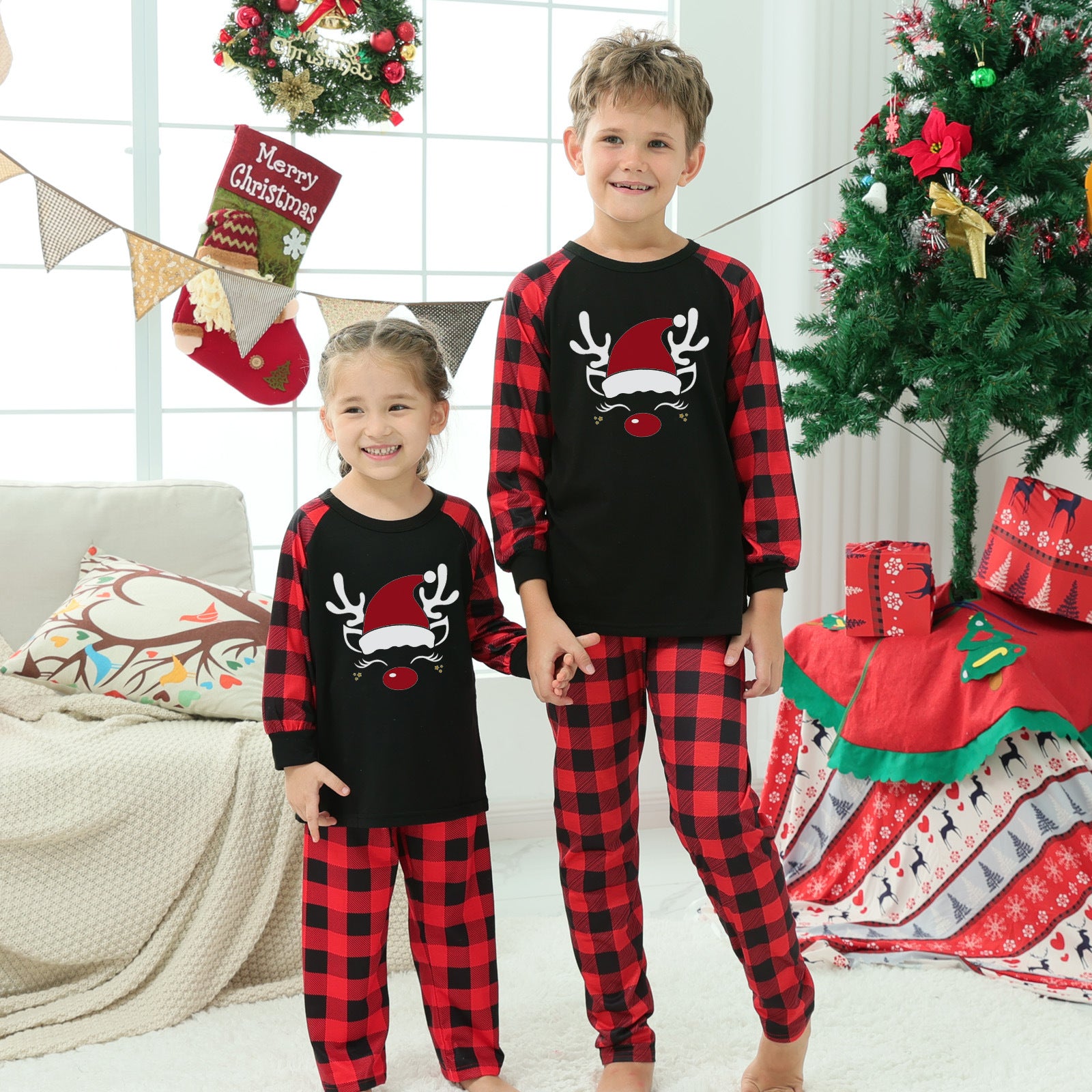 Weihnachts-Homewear im Partnerlook