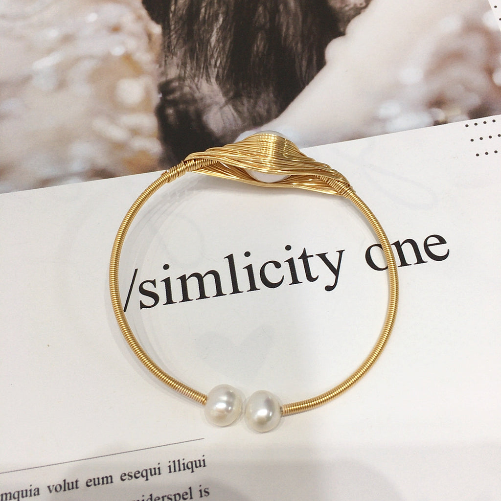 Handgemachtes Armband mit Süsswasserperlen – Bild 6 | LuxeStyle