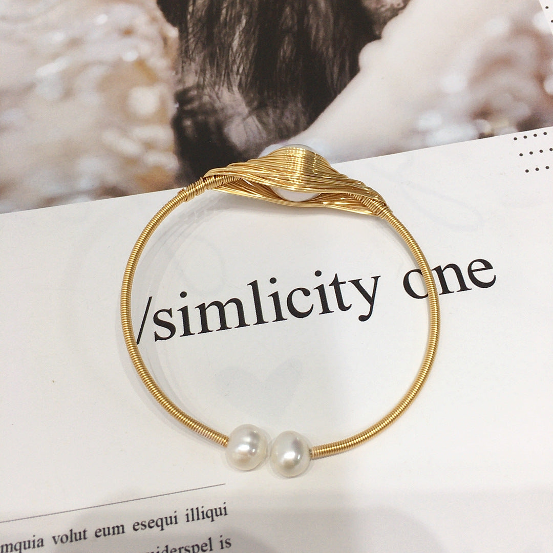 Handgemachtes Armband mit Süsswasserperlen – Bild 6 | LuxeStyle